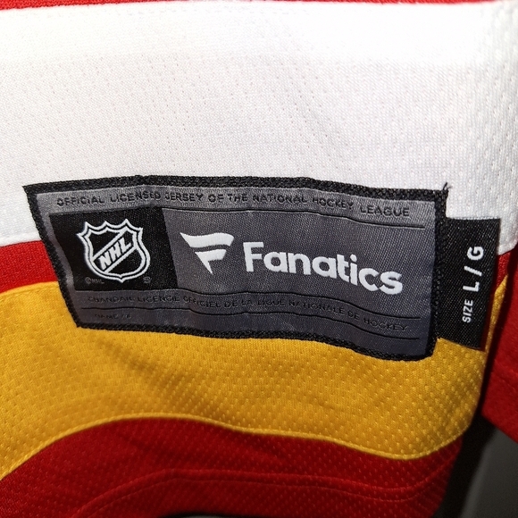 A Fanatics official NHL Calcgay Flames #25 Lex jersey in a men's size large. NWT - Picture 2 of 6